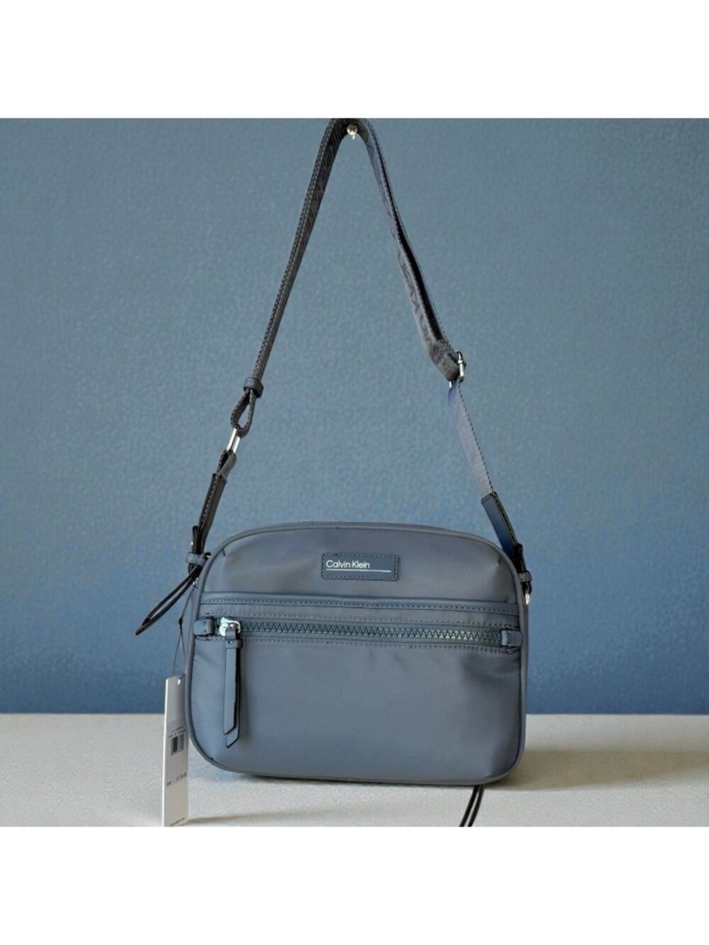 Calvin Klein Women’s Folkstn Grey Nylon Crossbody Bag Adjustable Strap NWT